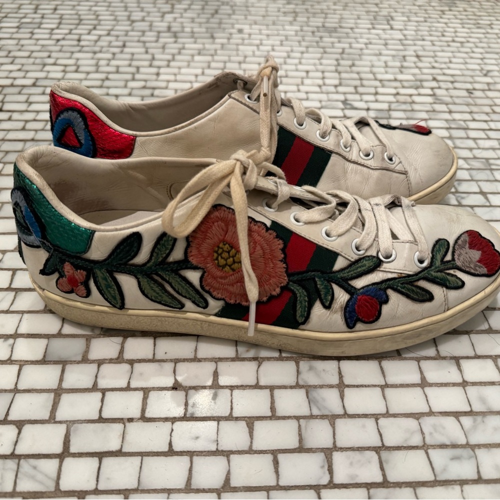 Gucci Appliqué Sneakers
